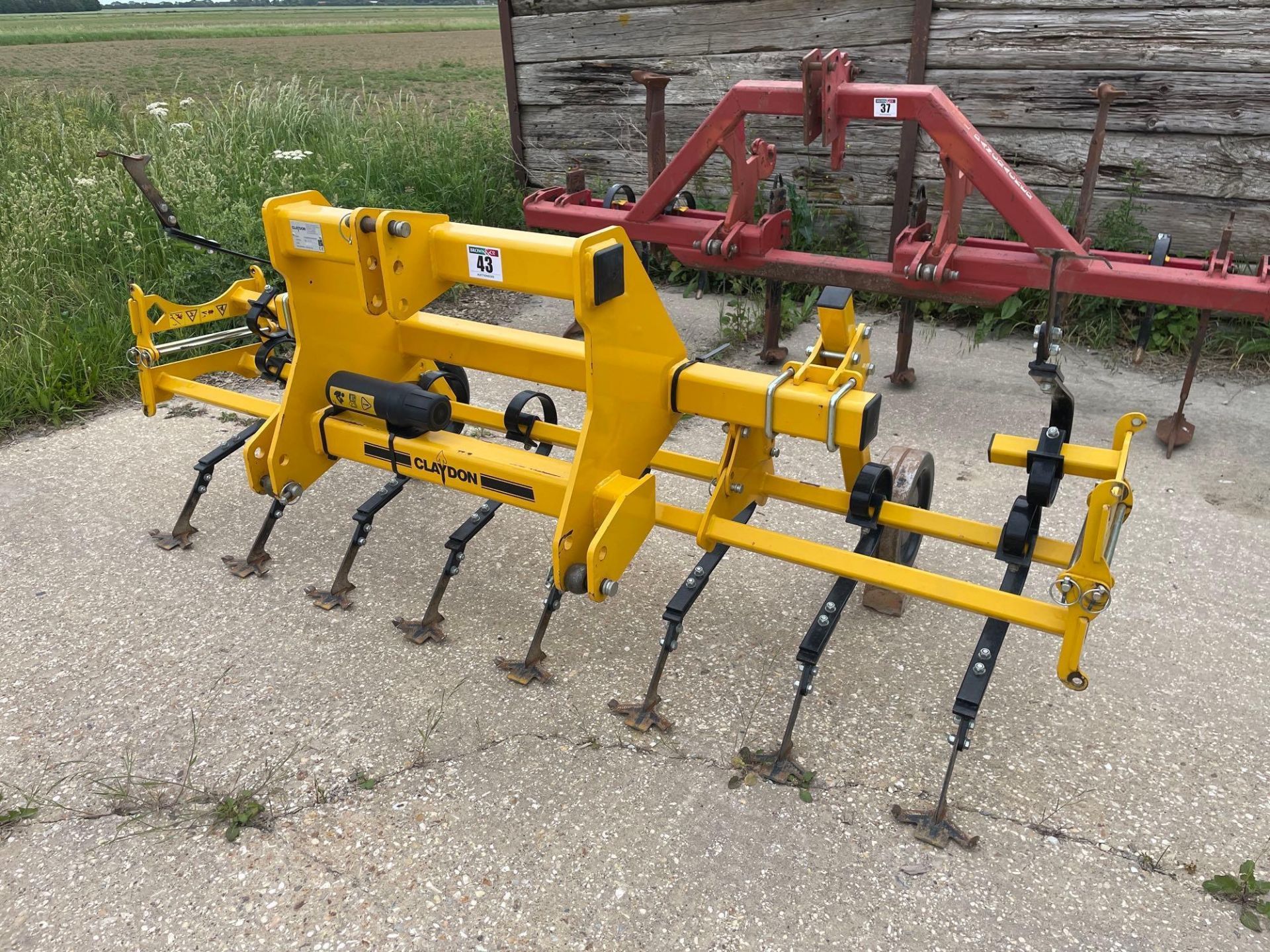 2022 Claydon TerraBlade 3m front mounted interrow hoe with depth wheels. Serial No: TB0080 - Image 6 of 7