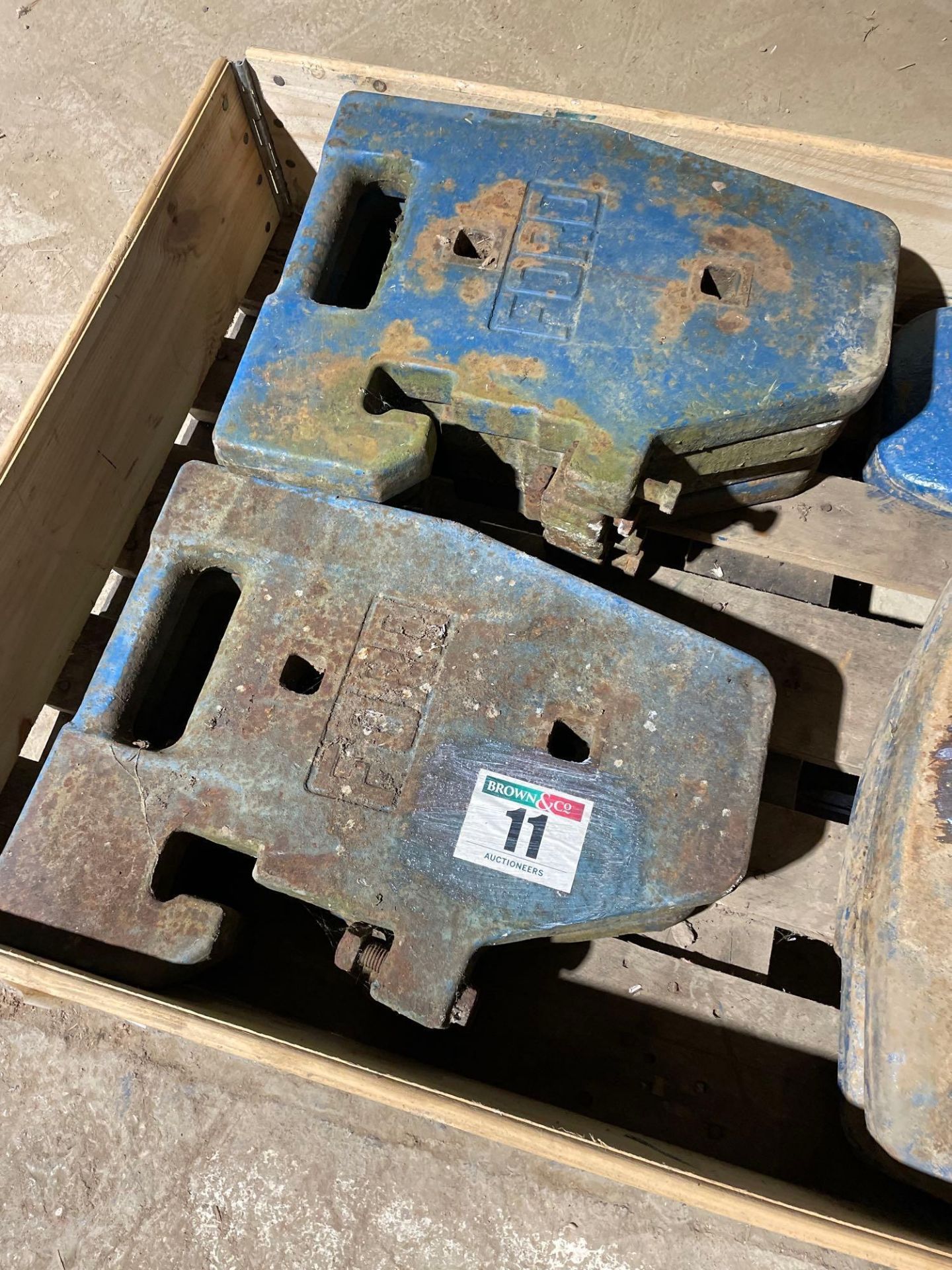 7No Ford wafer weights. NB: No VAT