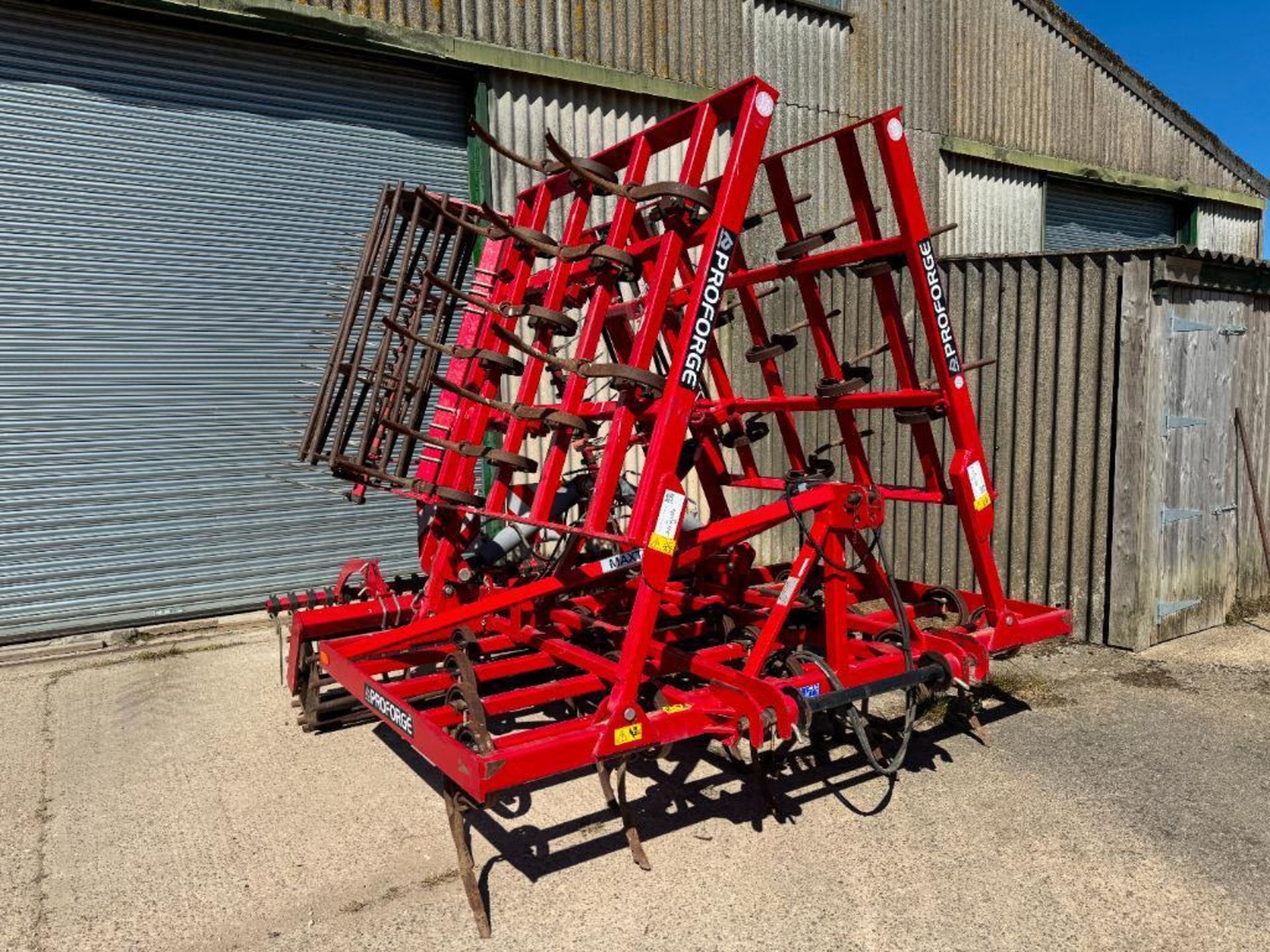 2019 Proforge Maxtilla 6m hydraulic folding spring tine cultivator with rear crumbler and following - Image 6 of 13