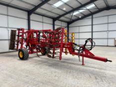 2012 Vaderstad Topdown TD400 4m cultivator with good-late style legs, 2 part points and wings, rotat