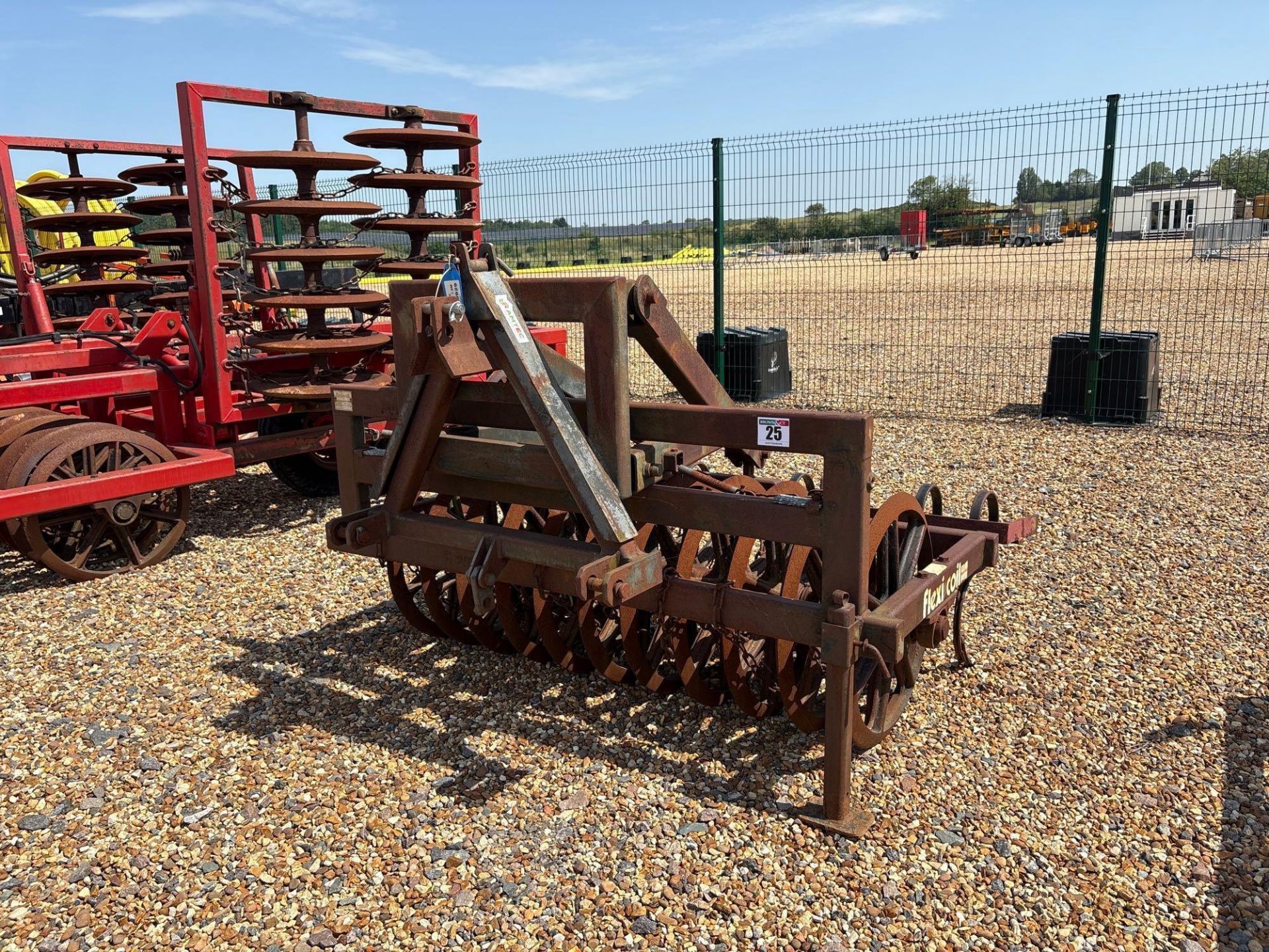 1.5m Flexicoil front press with cast rings, leading tines and steering headstock. Serial No: 550627 - Image 5 of 6
