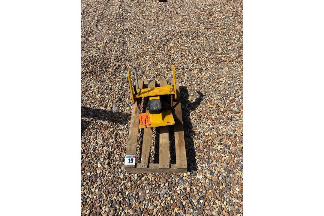 Bracket for Stocks seeder off Claydon rake - Image 1 of 3