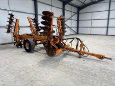 1984 Simba MK2 4.25m hydraulic folding discs harrows