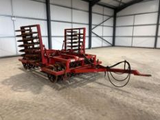 Farmforce 4.8m trailed hydraulic folding ring press. Serial No: F4303