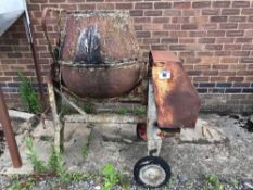Petrol cement mixer