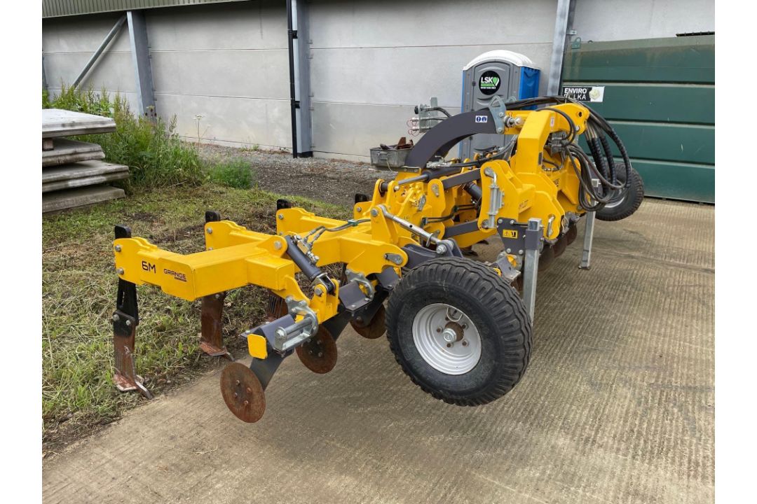 2019 Grange LDT 600 6m toolbar with discs LD legs, hydraulic folding - Image 18 of 28