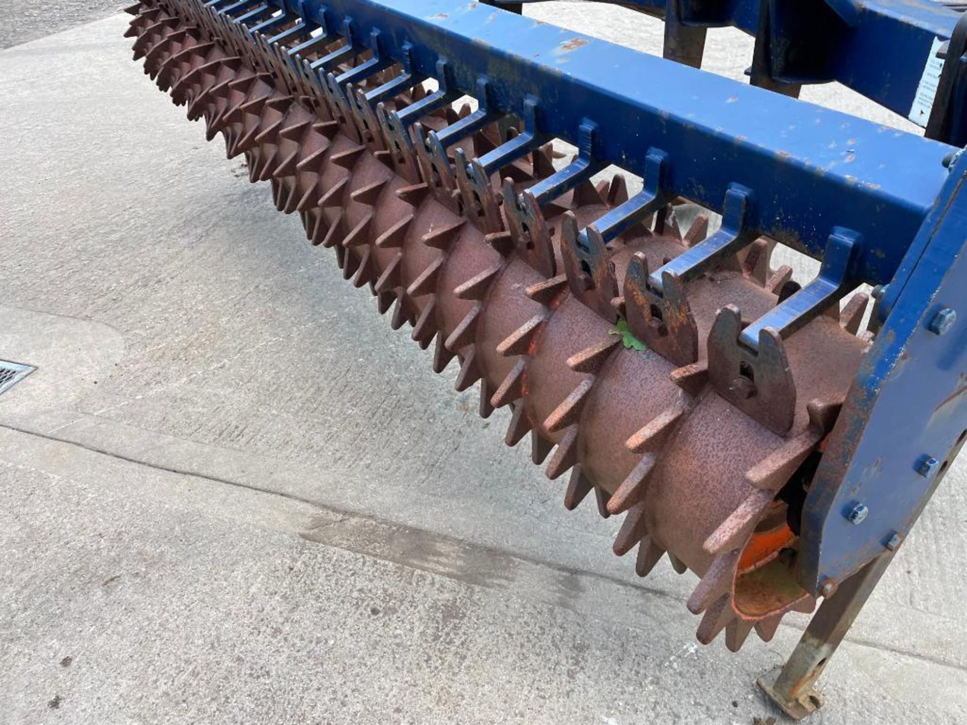 Tim Howard 5 leg 3.5m subsoiler with rear tooth packer - Image 8 of 34