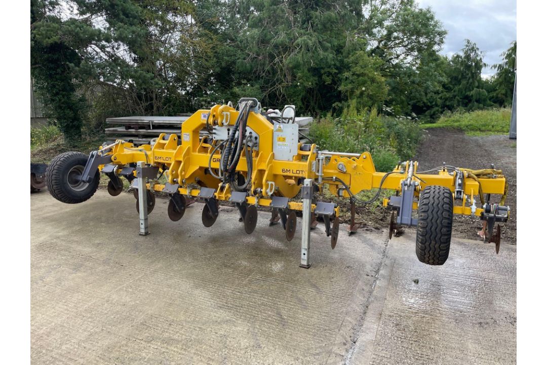2019 Grange LDT 600 6m toolbar with discs LD legs, hydraulic folding - Image 27 of 28