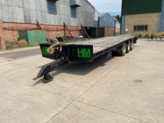 2015 HM Trailers 33ft tri-axle flat bed trailer, air brakes, WABCO LSV with 8ft hydraulic lowering b
