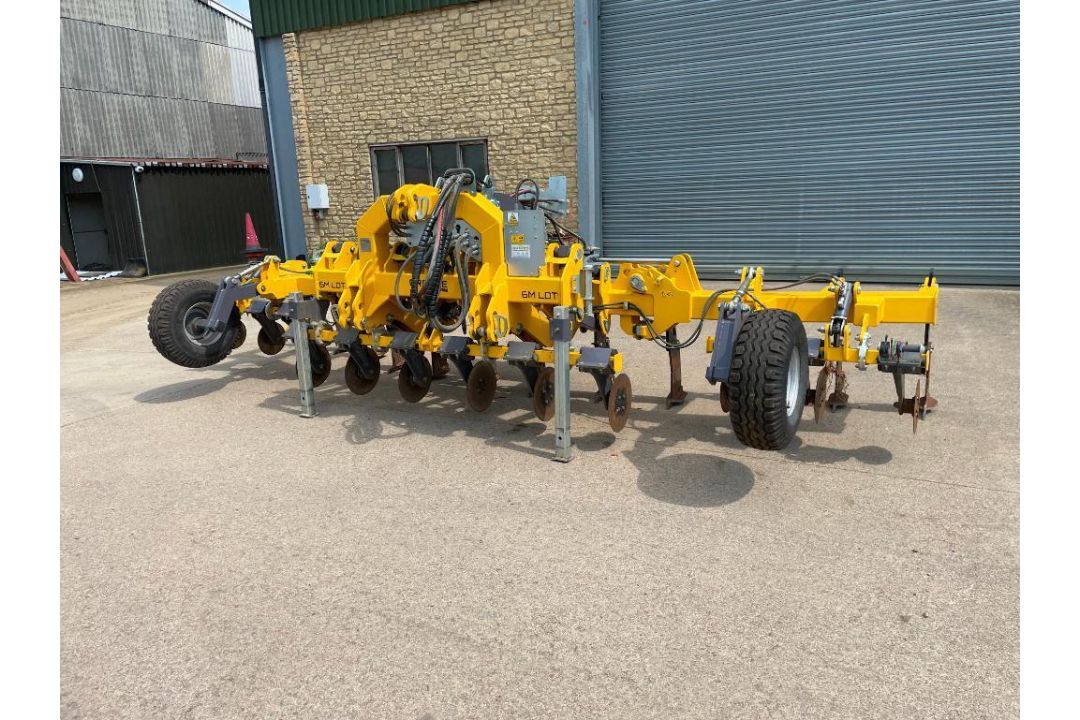 2019 Grange LDT 600 6m toolbar with discs LD legs, hydraulic folding - Image 4 of 28