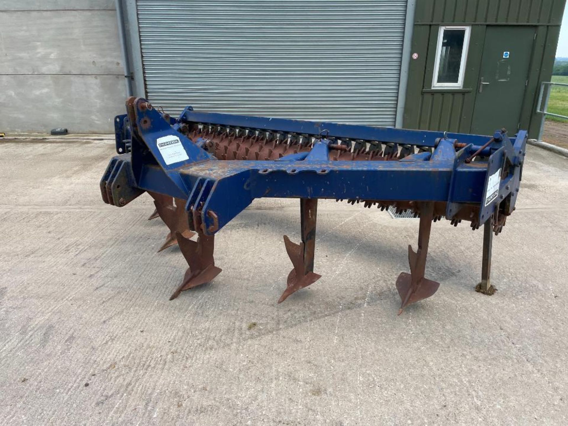 Tim Howard 5 leg 3.5m subsoiler with rear tooth packer - Image 2 of 34