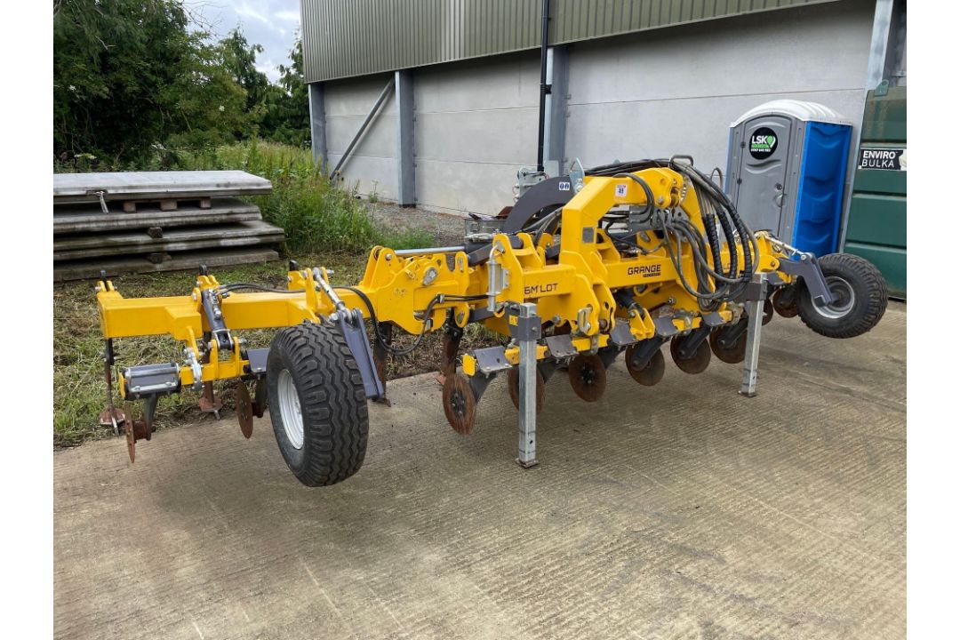 2019 Grange LDT 600 6m toolbar with discs LD legs, hydraulic folding - Image 16 of 28