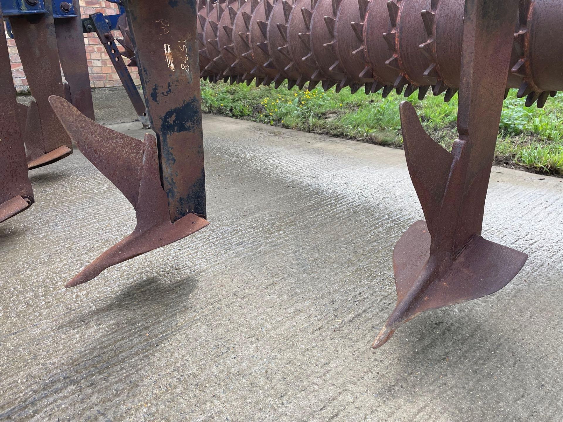 Tim Howard 5 leg 3.5m subsoiler with rear tooth packer - Image 30 of 34