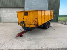 Richard Western 12t twin axle grain trailer with fixed drawbar, hydraulic brakes, manual tailgate an