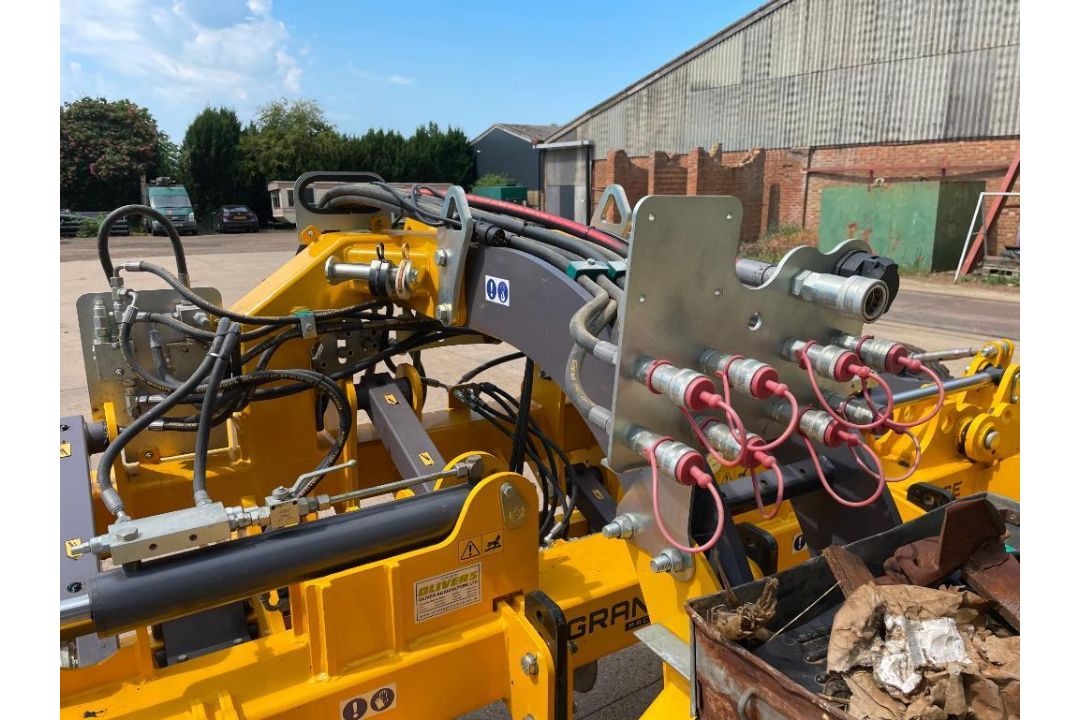 2019 Grange LDT 600 6m toolbar with discs LD legs, hydraulic folding - Image 12 of 28