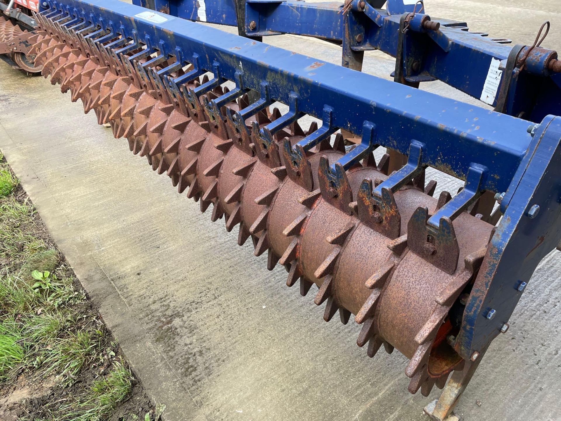 Tim Howard 5 leg 3.5m subsoiler with rear tooth packer - Image 20 of 34