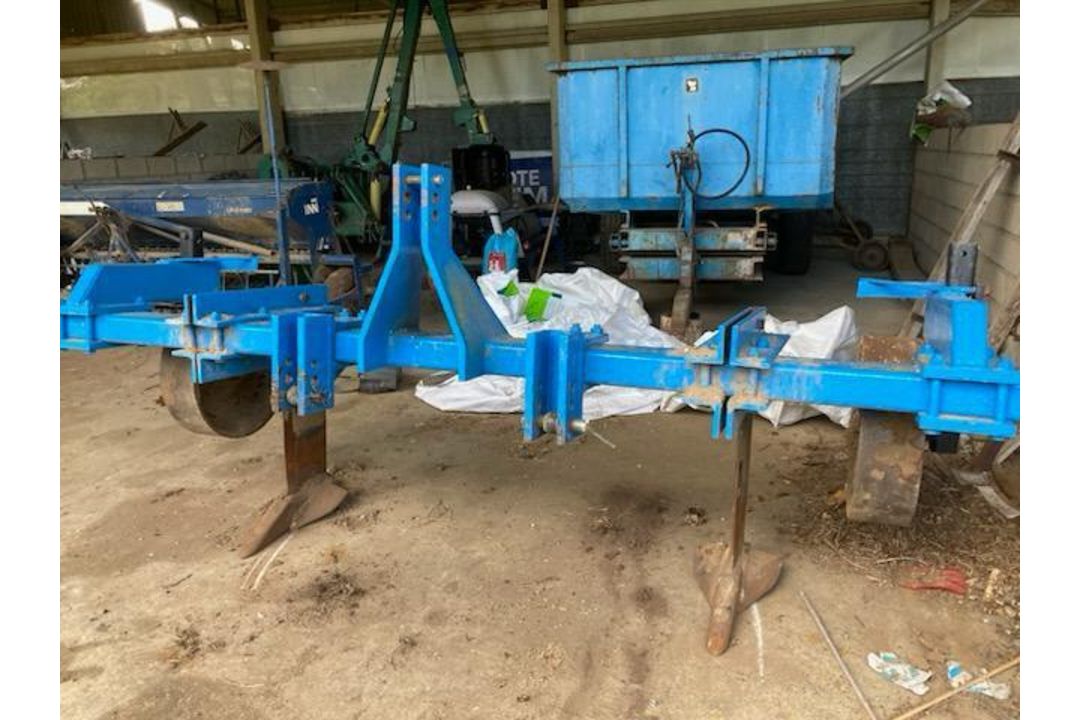 Cousins 2 Leg Subsoiler - (Norfolk) - Image 1 of 5