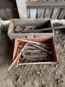Quantity vintage spanners and tools