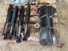 Quantity Razorback RT500 batwing topper spares to include rams and blades
