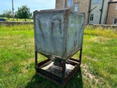 Feed hopper