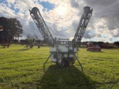 Knight 18m 1000l mounted sprayer