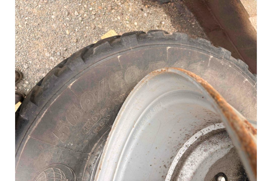 1No 560/60R22.5 Michelin tyre on 10 stud rim and 1No 10 stud rim - Image 2 of 2