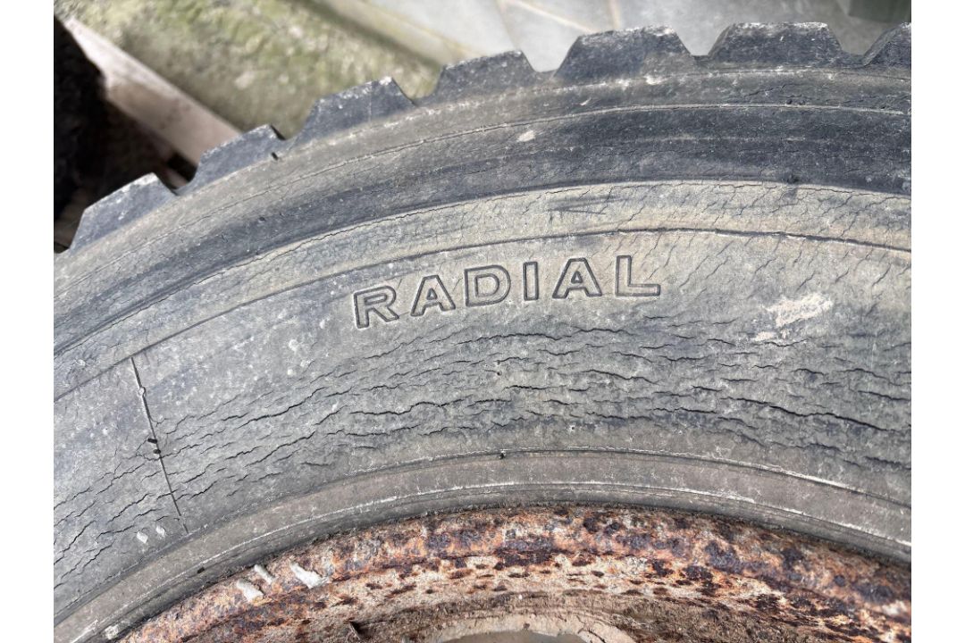 3No Colway 11R22.5 10 stud wheels & tyres - Image 2 of 5