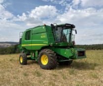2010 John Deere C670 HillMaster combine harvester Auto Trac ready on 800/65 R28 front and 480/80 R26