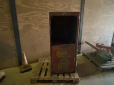Shell oil dispensing cabinet