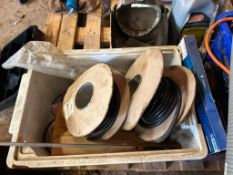Quantity vehicle wiring accessories