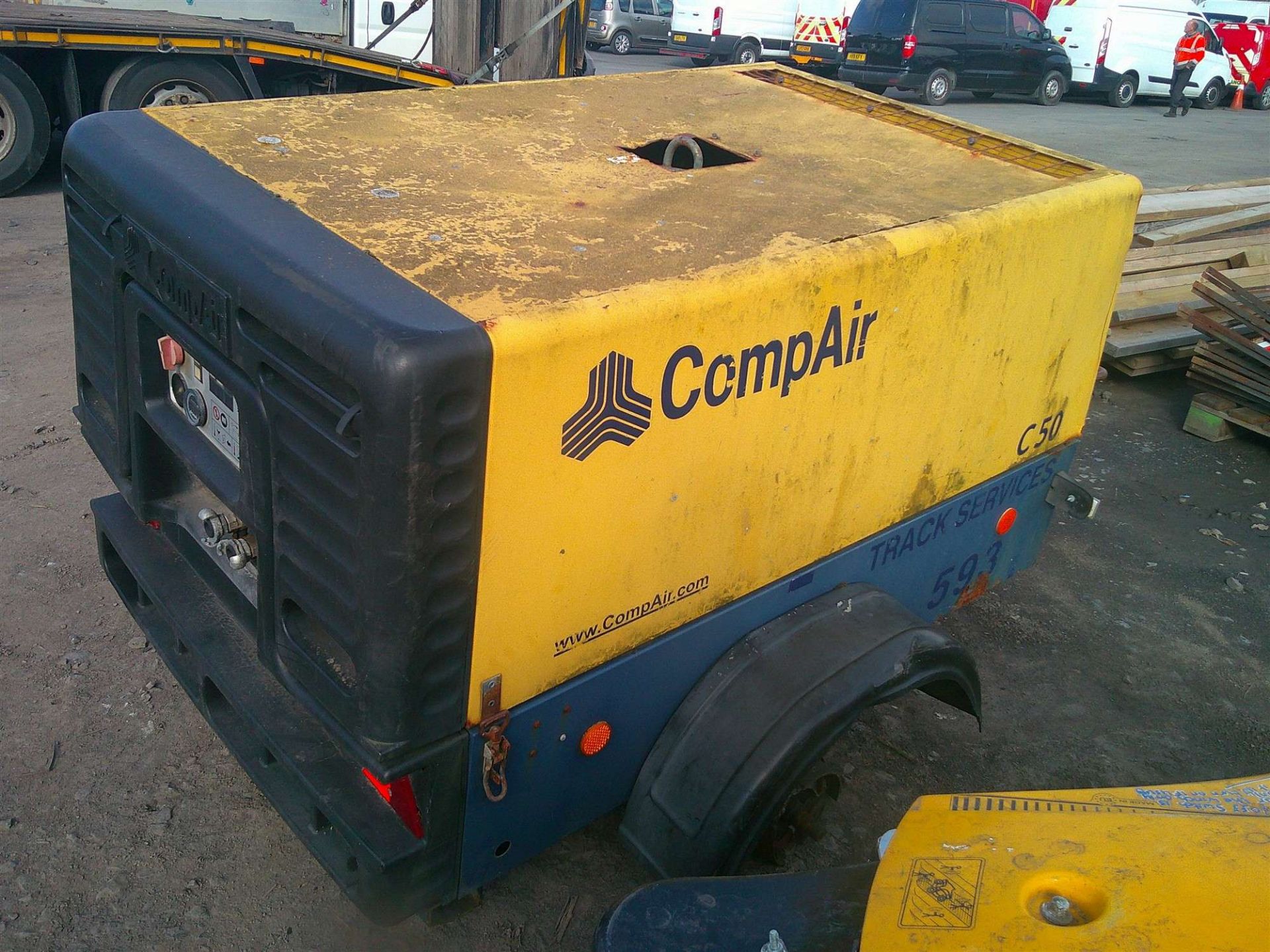 COMPAIR COMPRESSOR