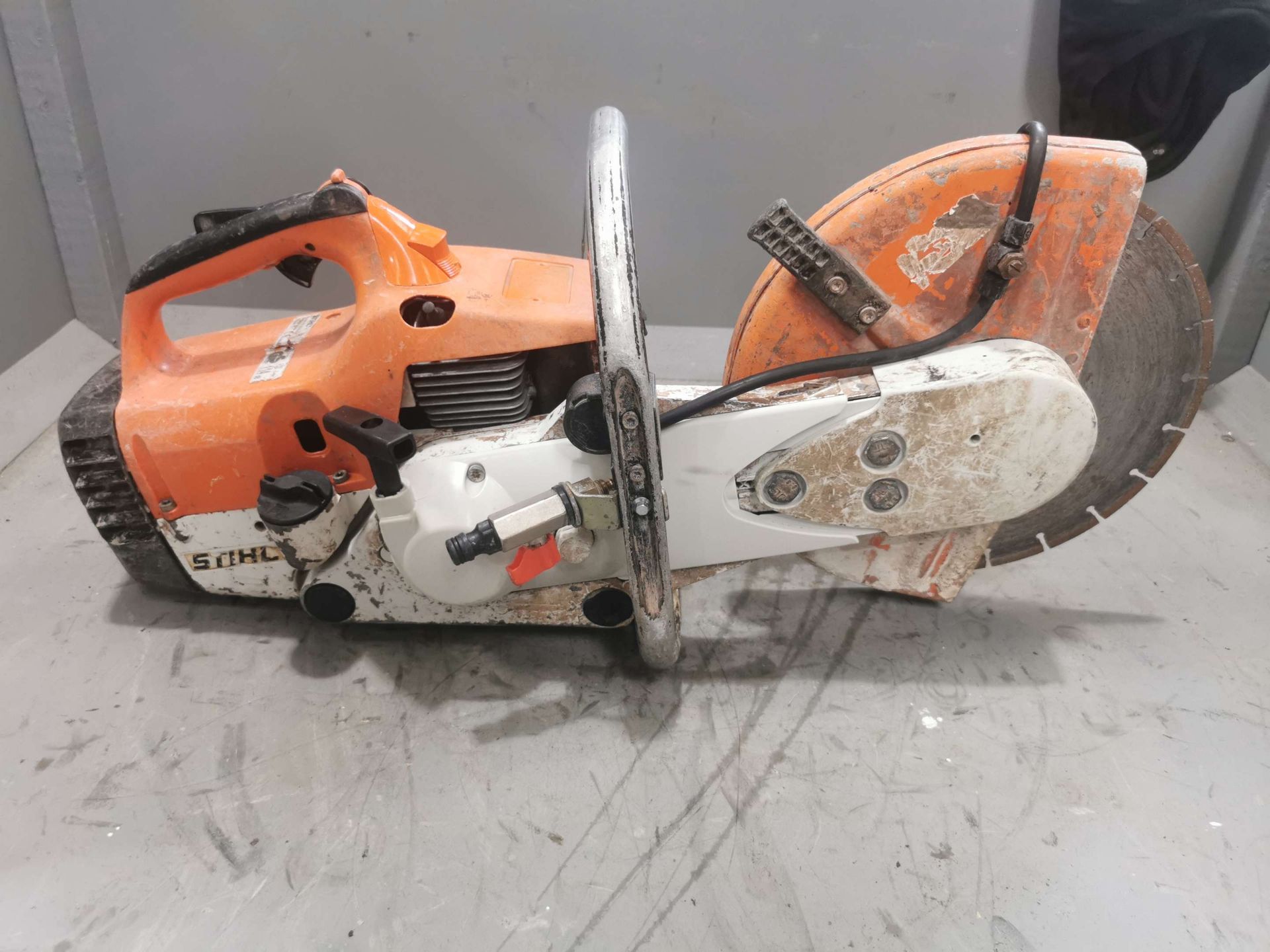 Stihl 400 Petrol Cut-Off Saw