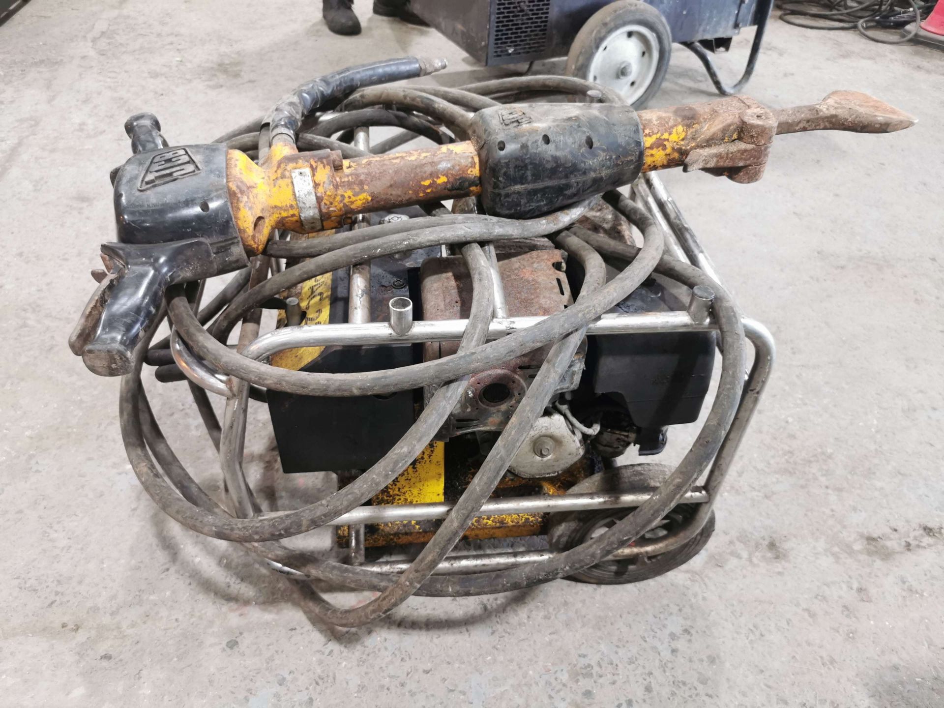 JCB Hydraulic Power Pack C/W Hoses and Breaker - Image 2 of 2