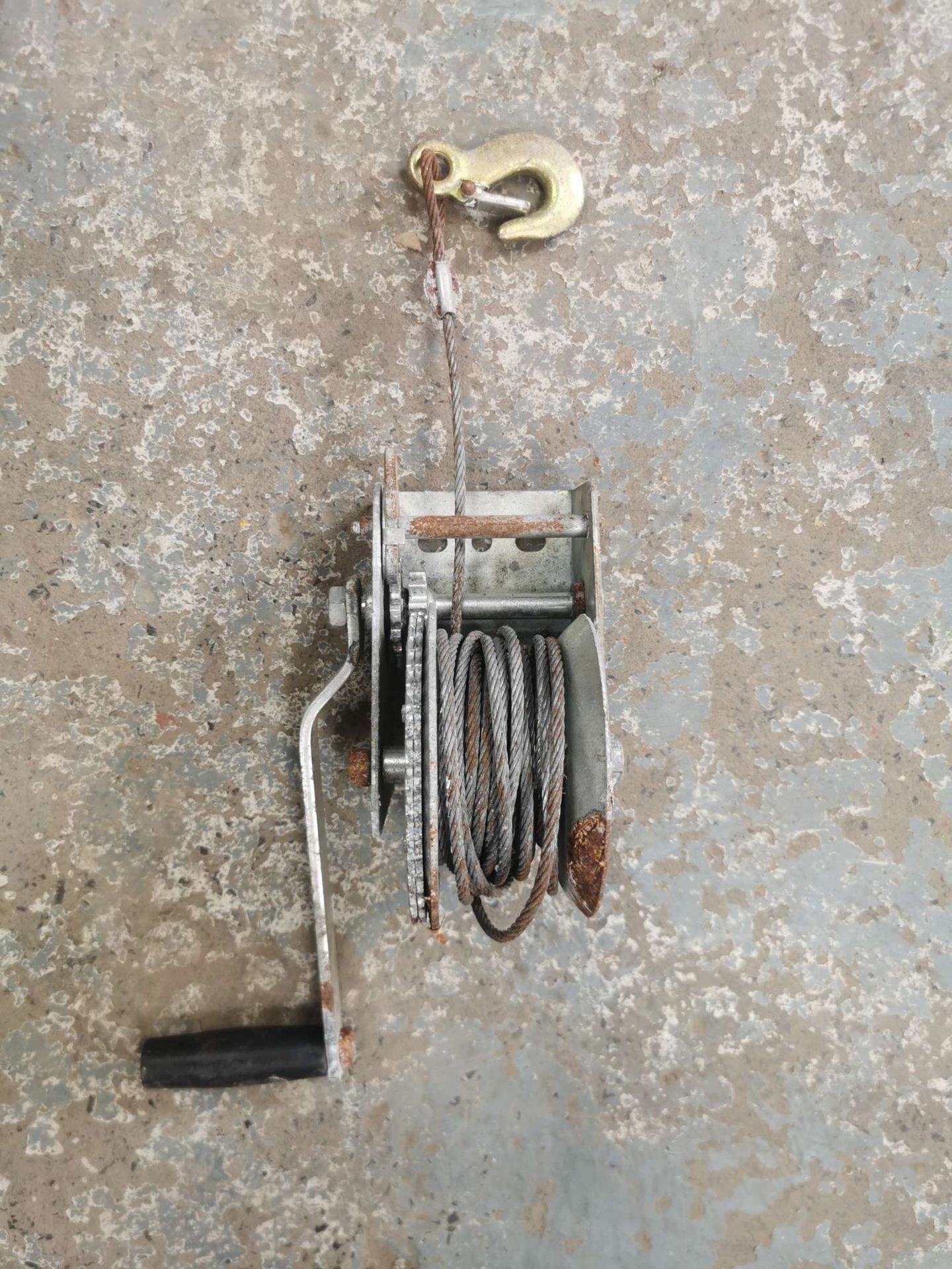 Manual Hand Winch - Image 2 of 2