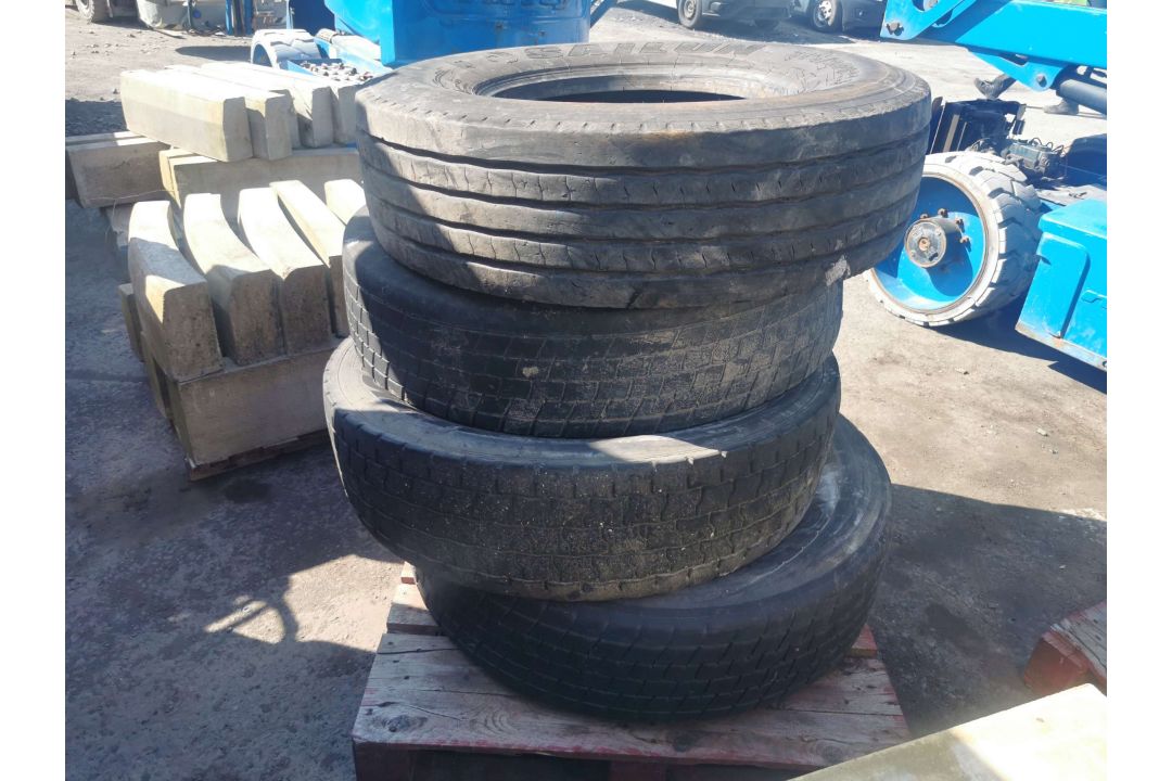Pallet Of Tyres - Image 1 of 2