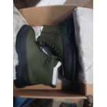 1 x pair of Camper K400388 boots, size EU 41 - New in box (clothing Bay)