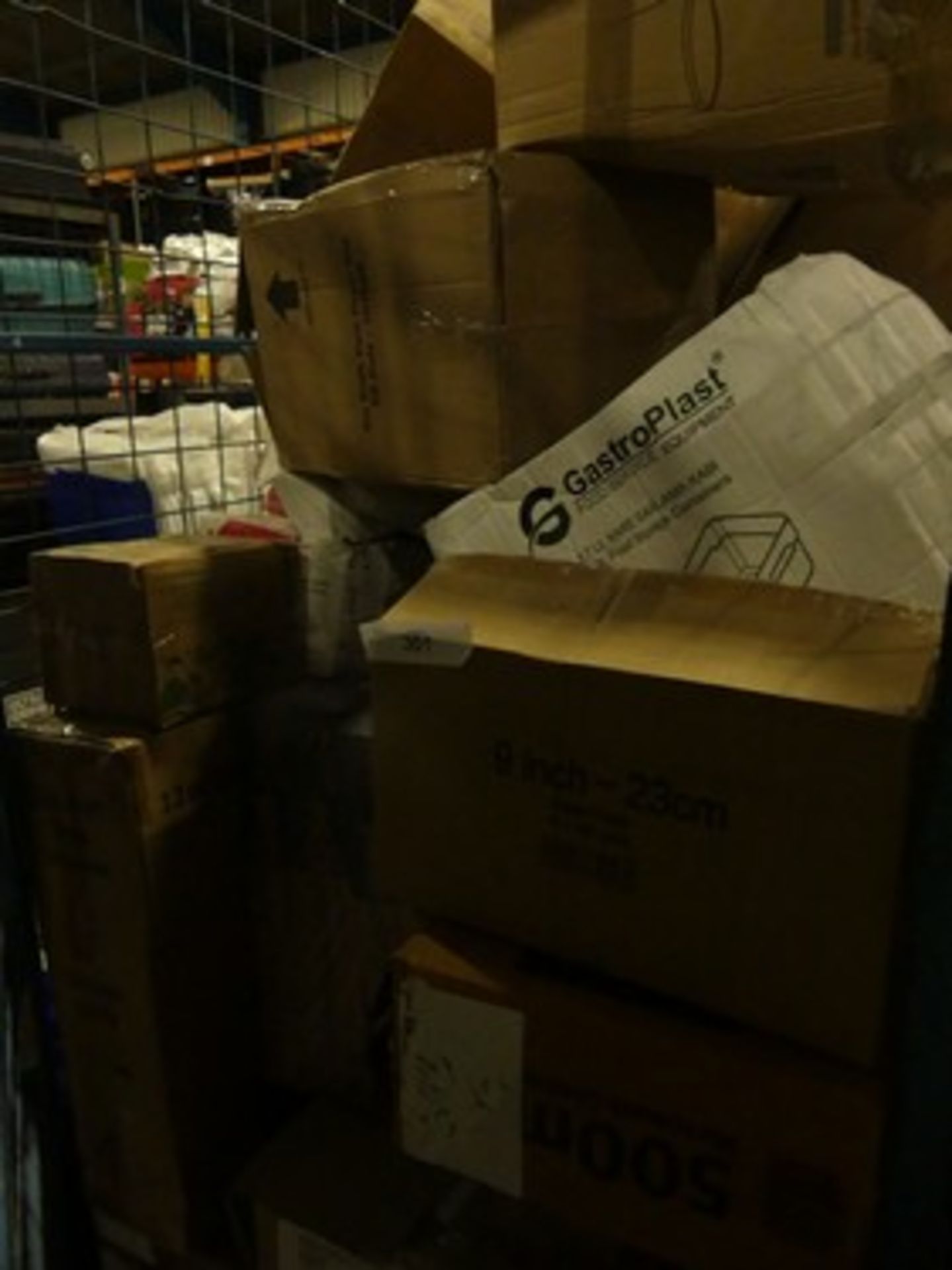 A large quantity of disposable catering including 500ml microwave containers, pro patchment and