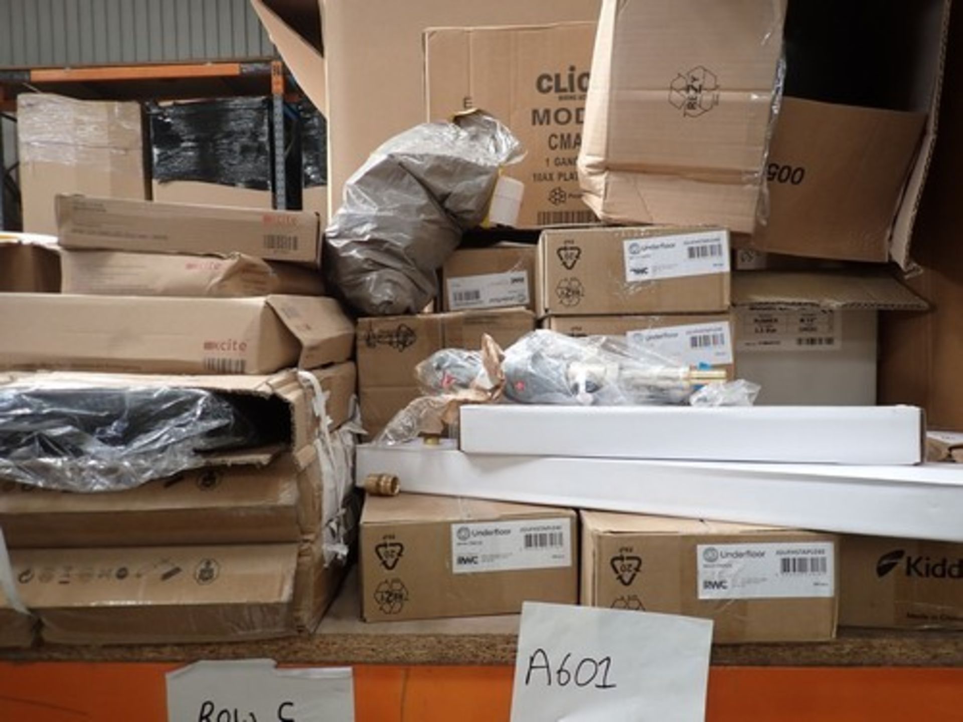 A selection of building and plumbing products, including Co2 alarms, under floor 40mm staples, - Image 2 of 9
