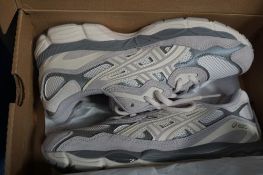 1 x pair of Asics Gel NYC trainers, size UK4 - new in box (K1B)