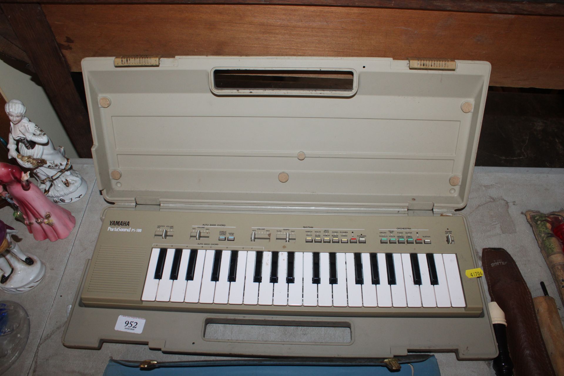 A Yamaha Portasound PS-300, a Hohner Melodica pian - Image 2 of 7