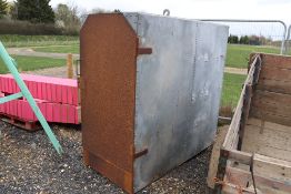 Metal spray store.