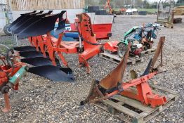 Gregoire Besson RG35 4+1 reversible plough.