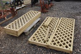 Quantity of 180cm x 60cm trellis sections.
