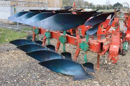 Kverneland LB85 3+1 reversible plough.