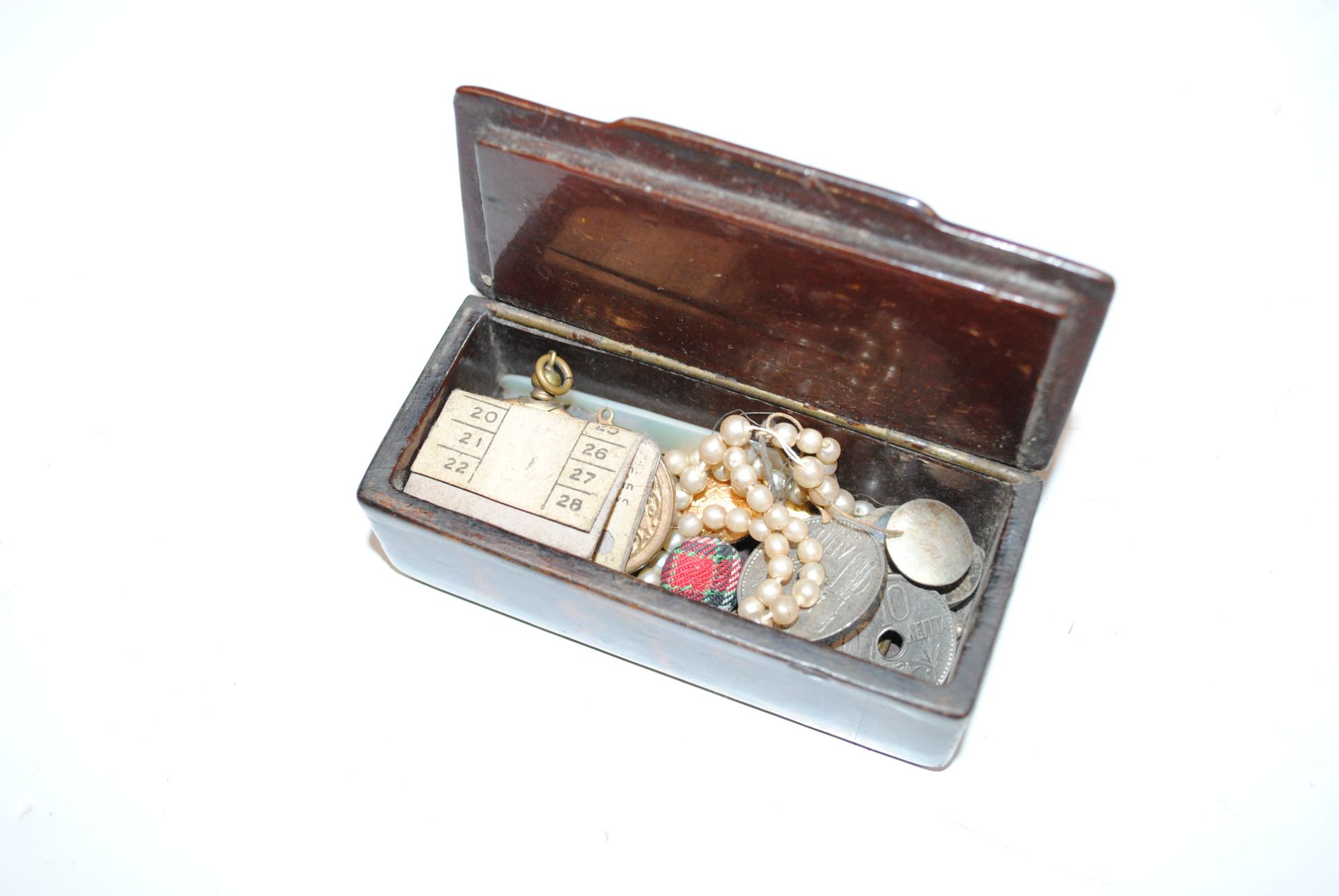 A wooden and mother of pearl inlaid trinket box, a - Image 16 of 18