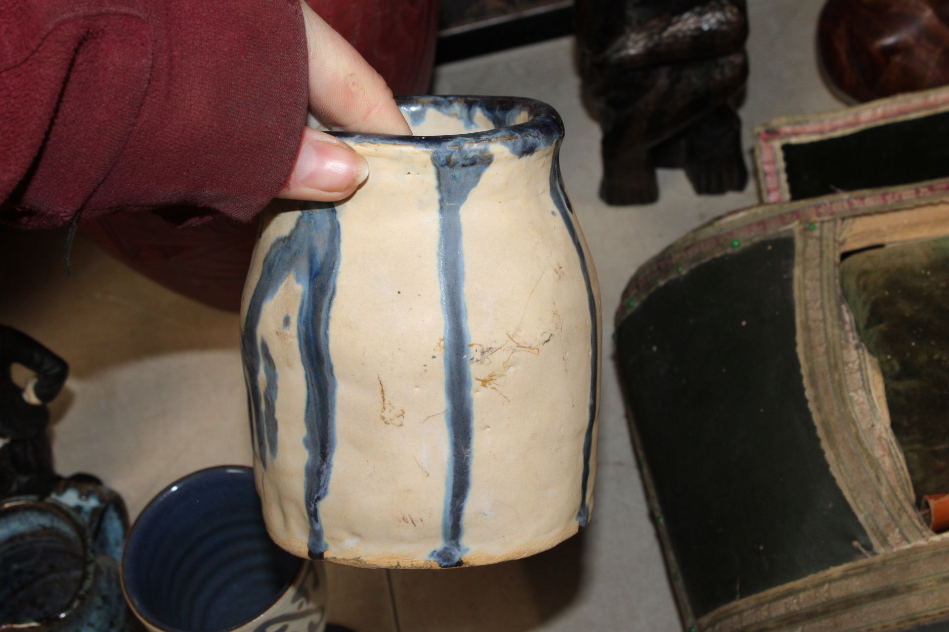A quantity of various decorative items to include a Burleigh ware bird decorated jug; Beswick jug; a - Image 12 of 16