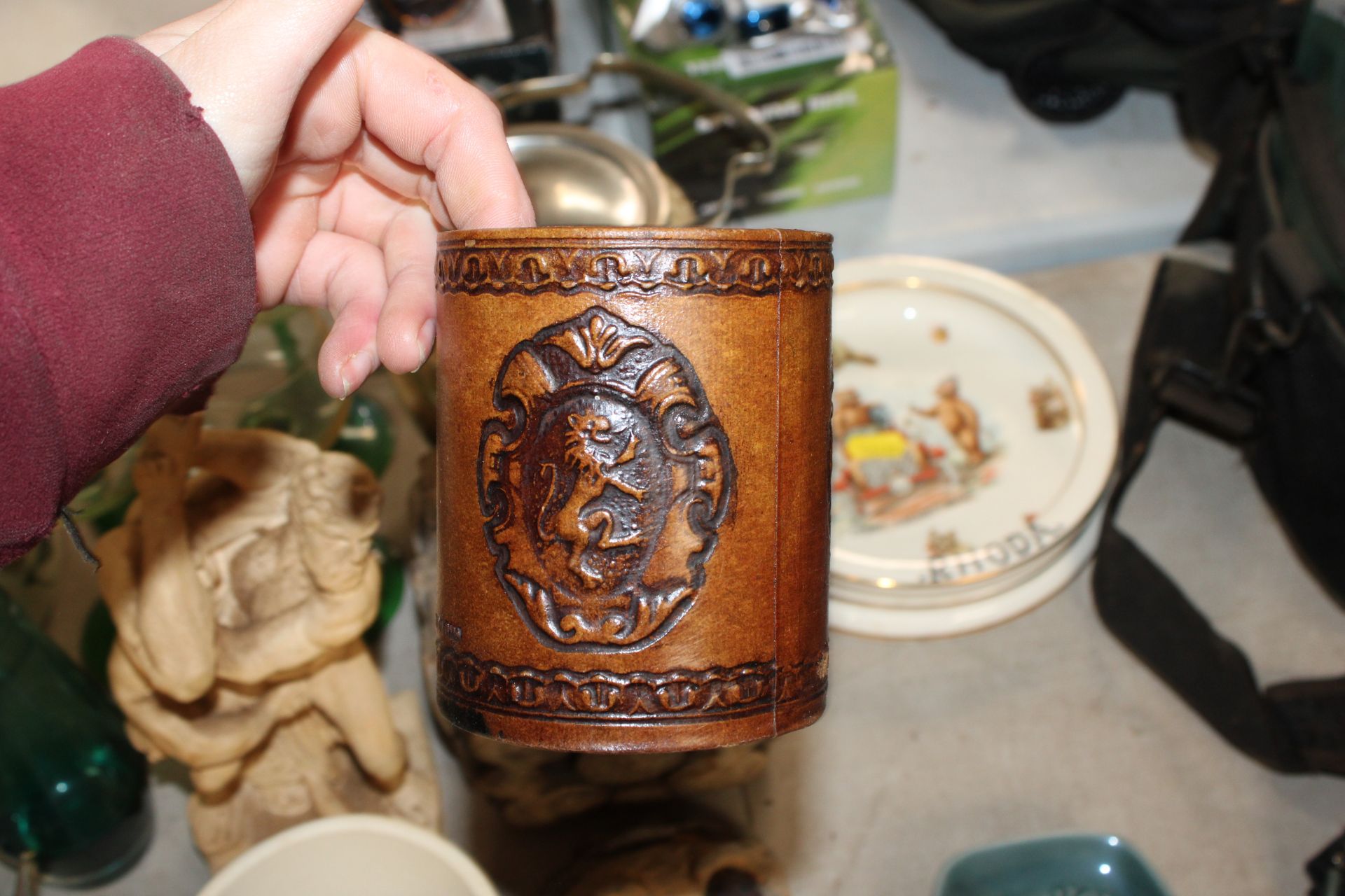 A quantity of various decorative items to include - Image 8 of 10