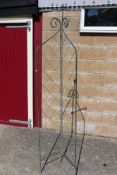 2 Leaf folding garden trellis. V