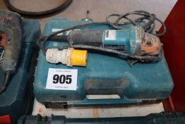 Makita 110v 4.5in angle grinder. V