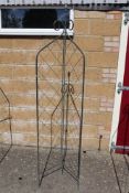 2 Leaf folding garden trellis. V